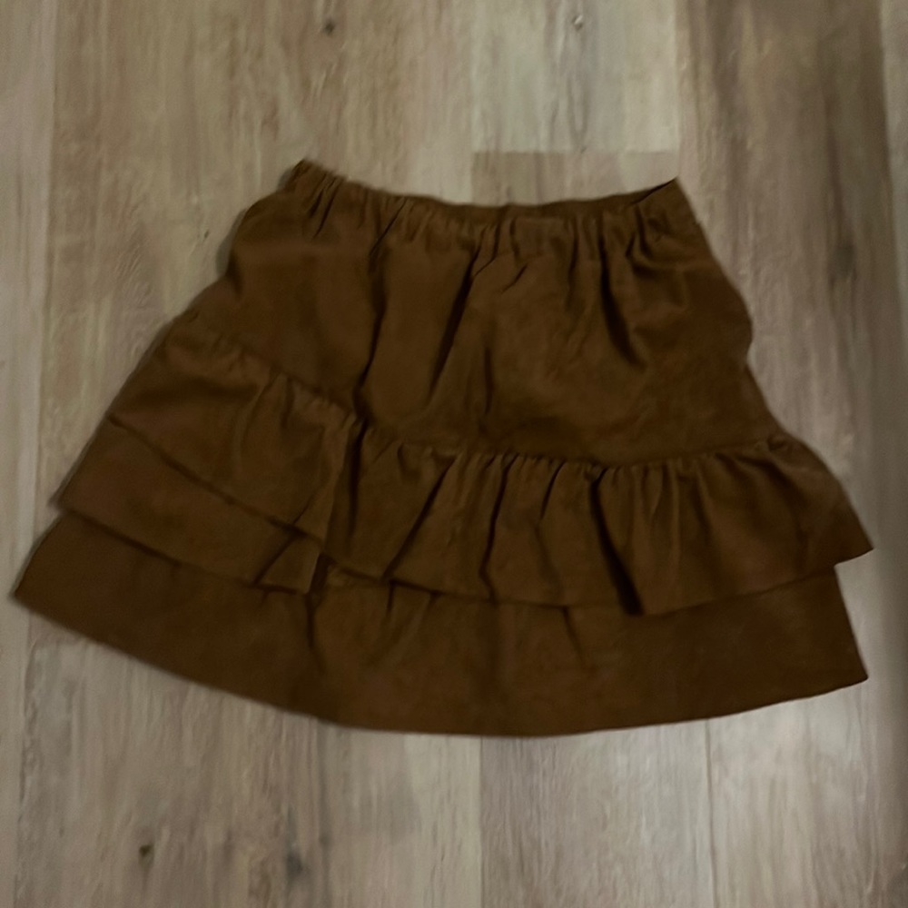 brown ruffled skirt